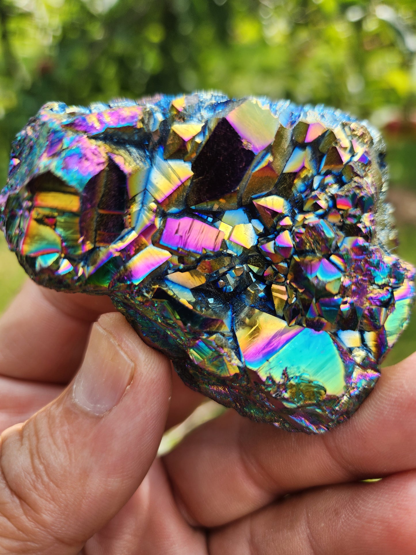 Aura Titanium Amethyst - Powerful Spiritual Mental Emotional and Creative Properties