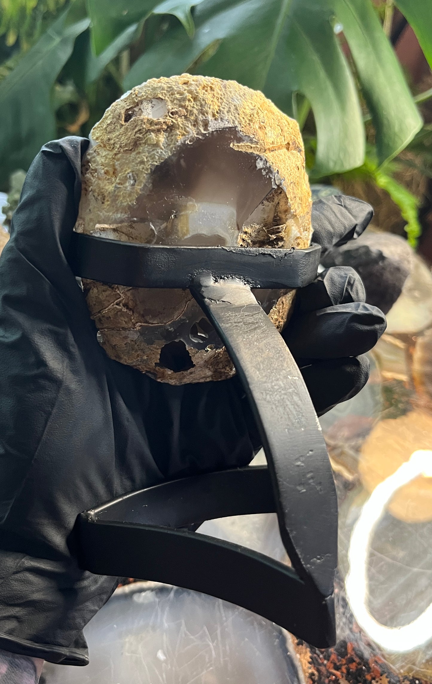 Amethyst Geode Slice with Removable Stand – Lavender Quartz & Agate Display – Natural Crystal Slab – Purple Amethyst Altar Decor