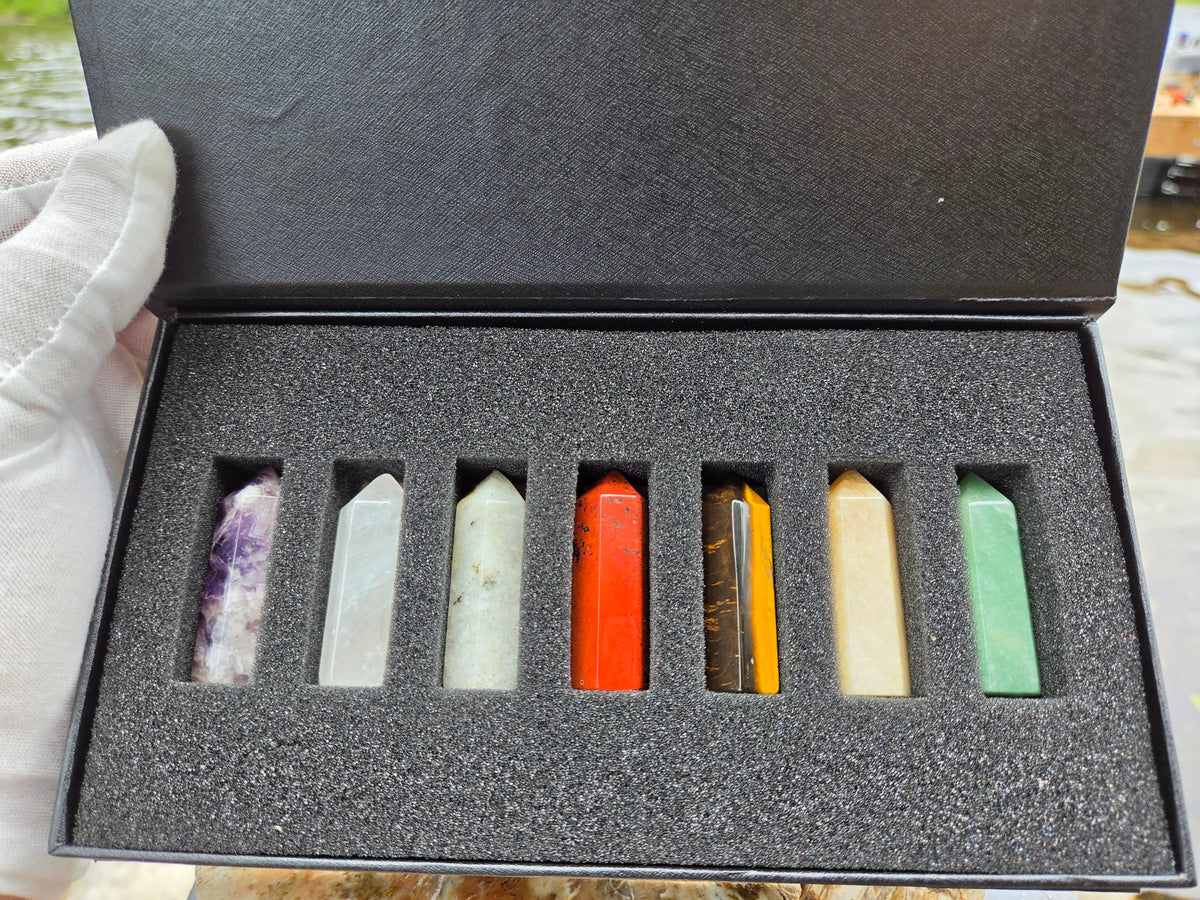7 chakra crystal point set in gift box