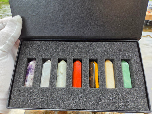 7 chakra crystal point set in gift box