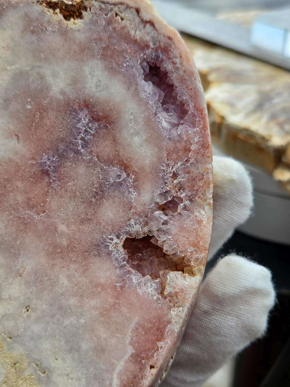 Pink amethyst druzy closeup 1