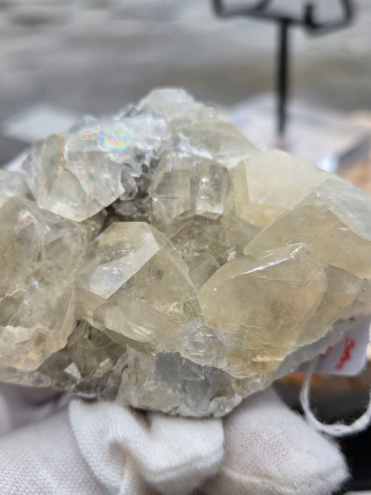 Honey calcite rainbow flash detail