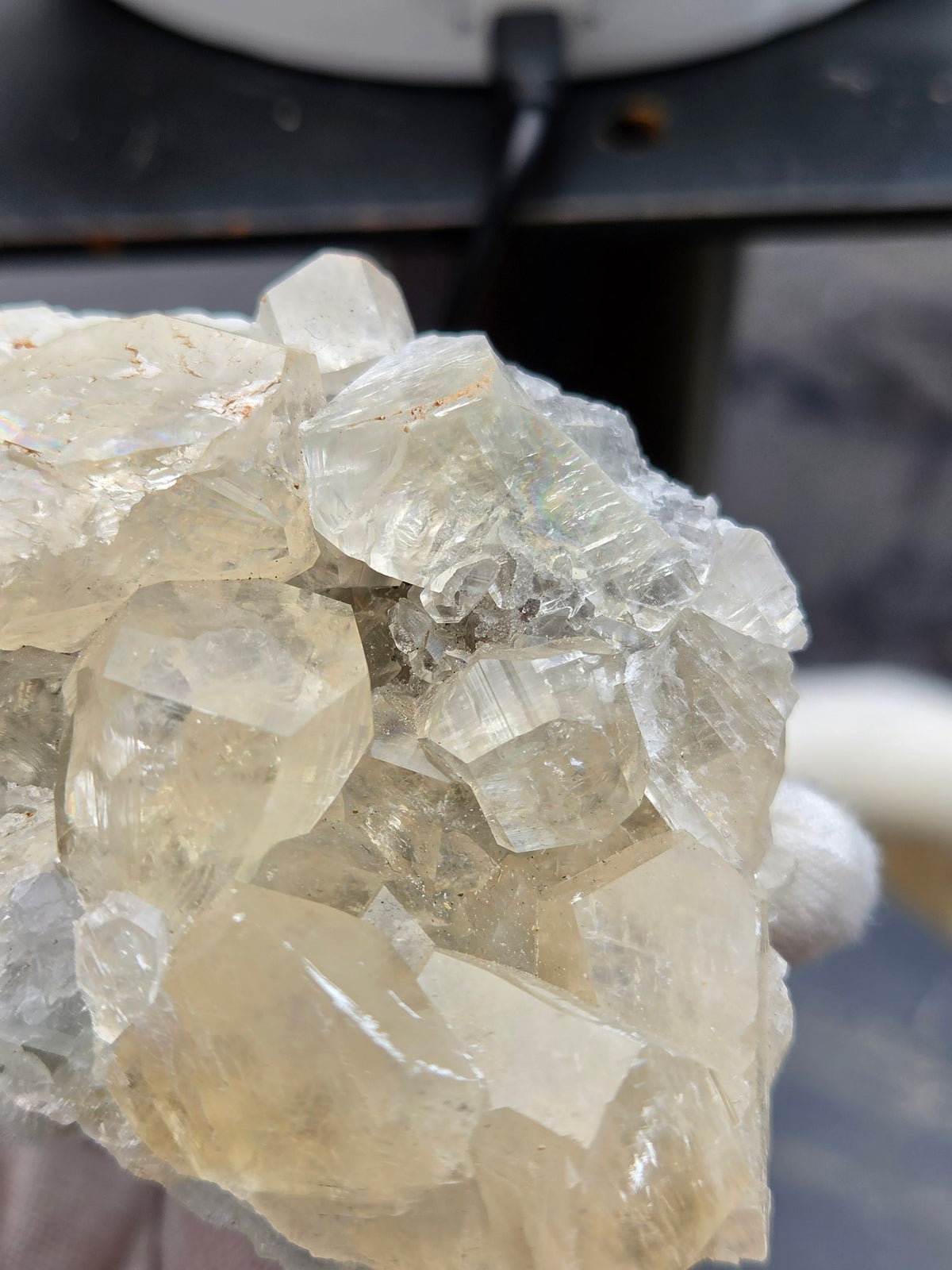Honey calcite golden crystals detail