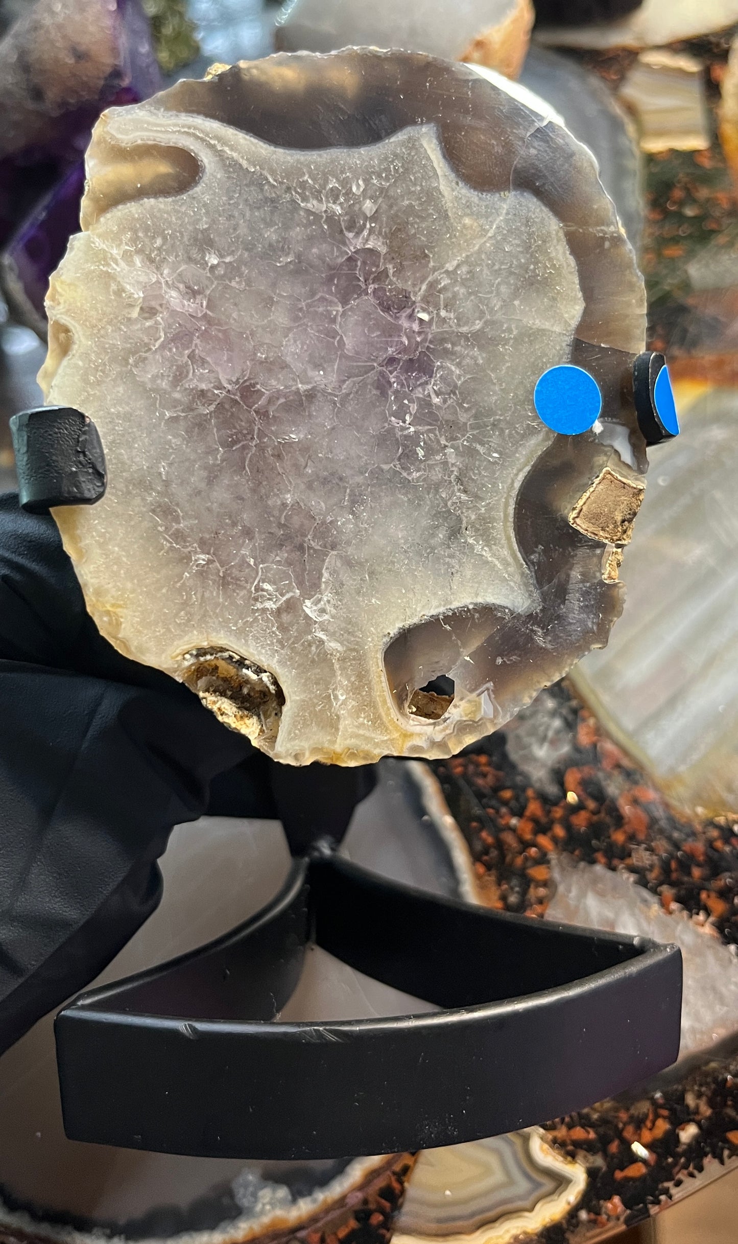 Amethyst Geode Slice with Removable Stand – Lavender Quartz & Agate Display – Natural Crystal Slab – Purple Amethyst Altar Decor