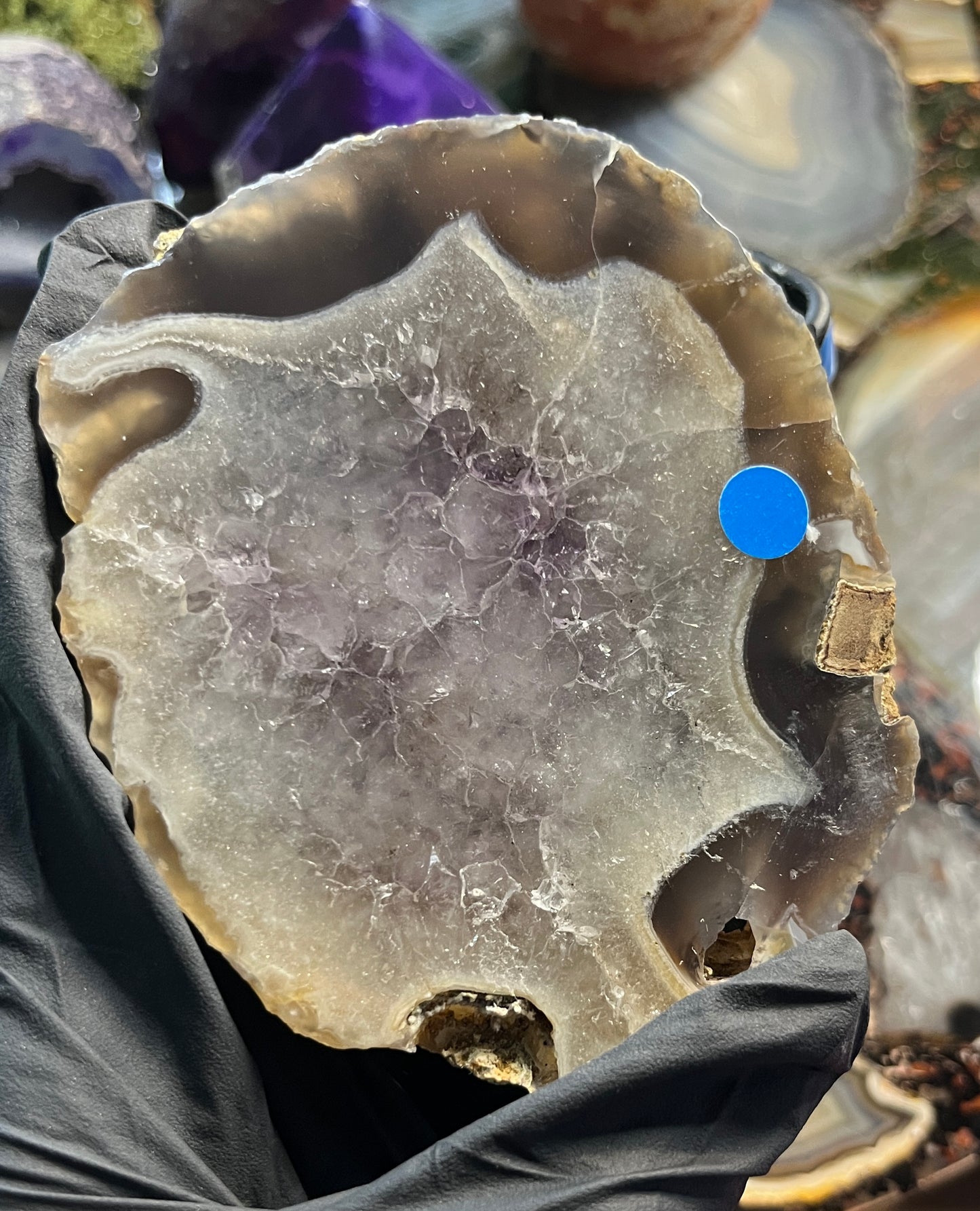 Amethyst Geode Slice with Removable Stand – Lavender Quartz & Agate Display – Natural Crystal Slab – Purple Amethyst Altar Decor
