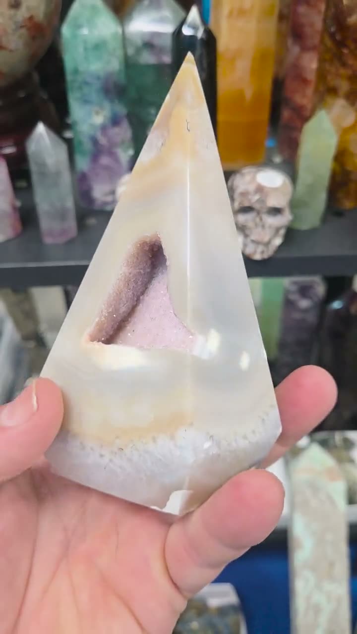 Cream agate geode tower with pale pink druzy window