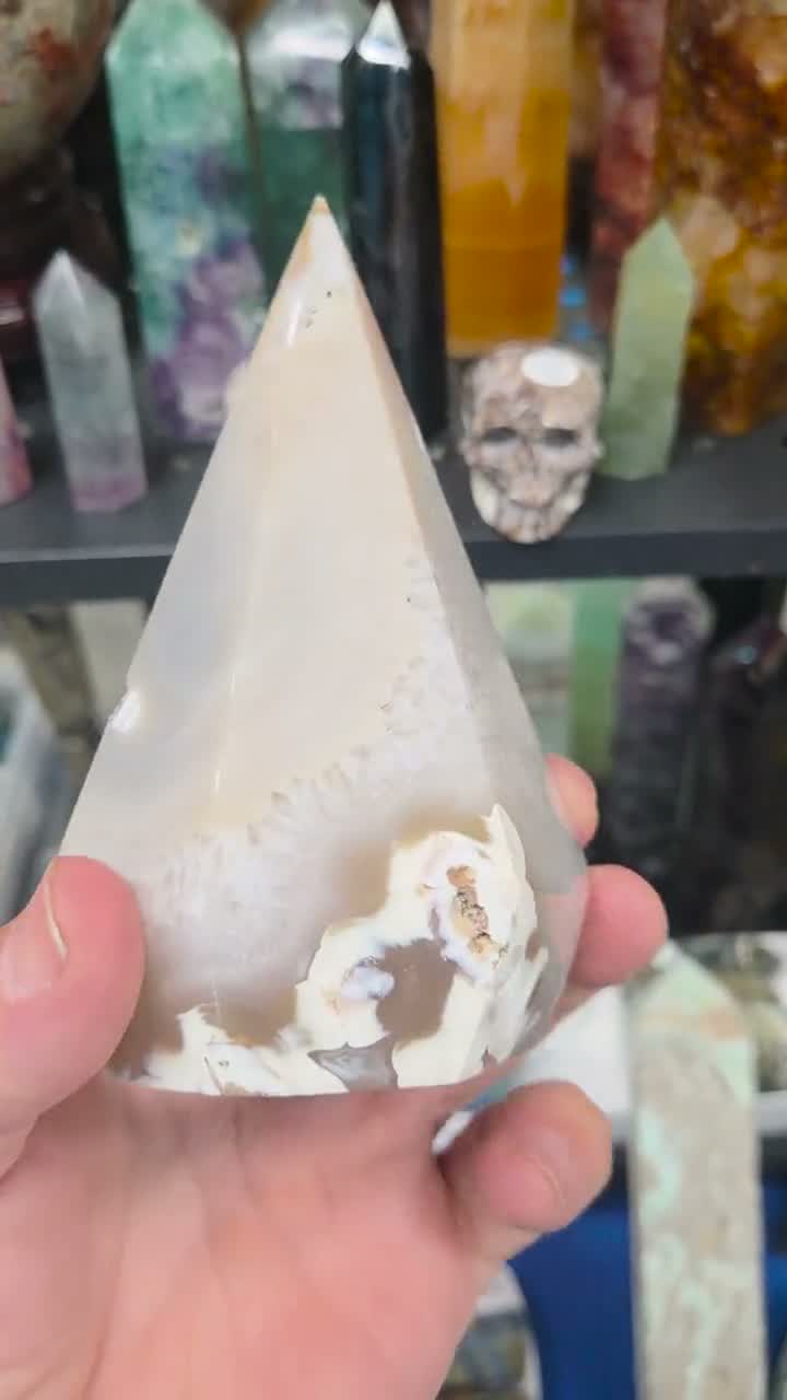 Cream agate geode tower with pale pink druzy window