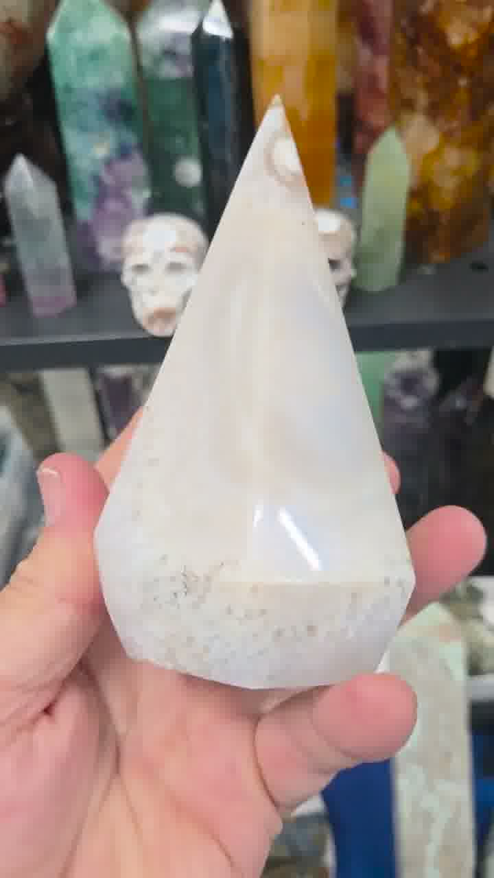 Cream agate geode tower with pale pink druzy window