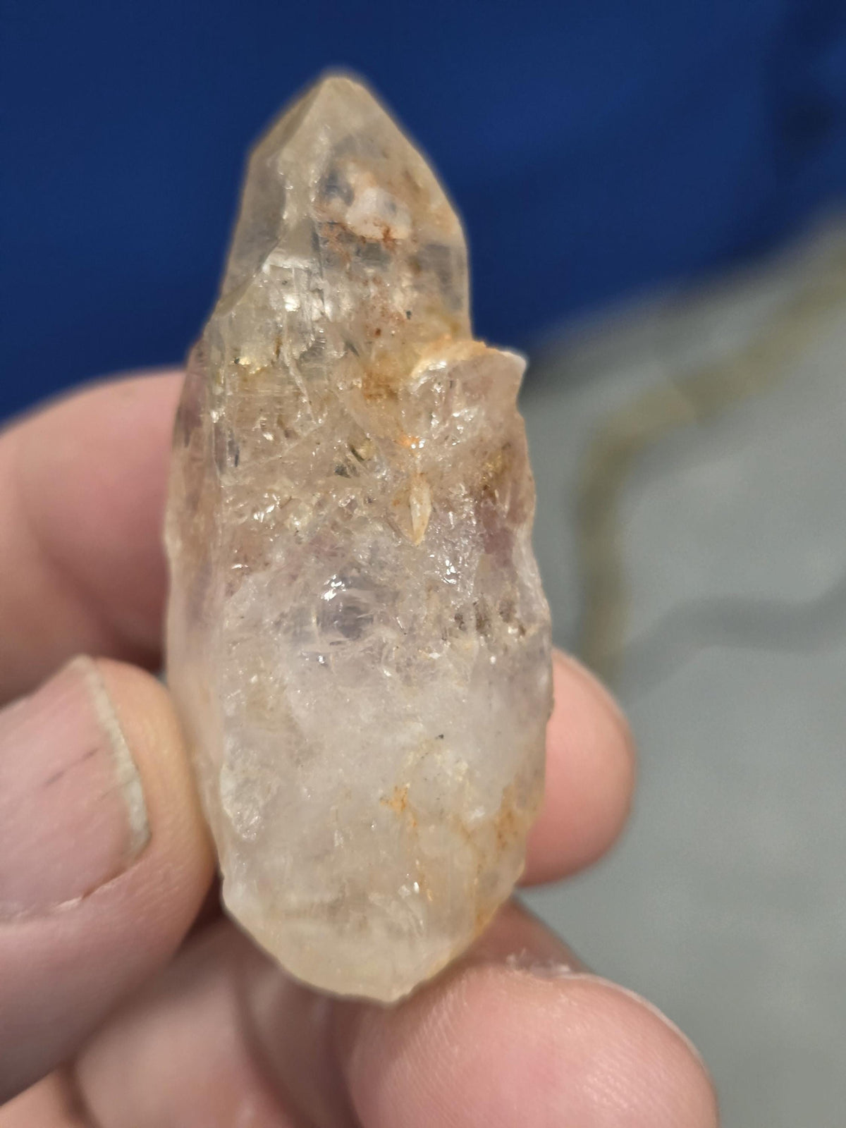 Petroleum Quartz Crystal With Enhydro – Intense Uv Reactive Specimen