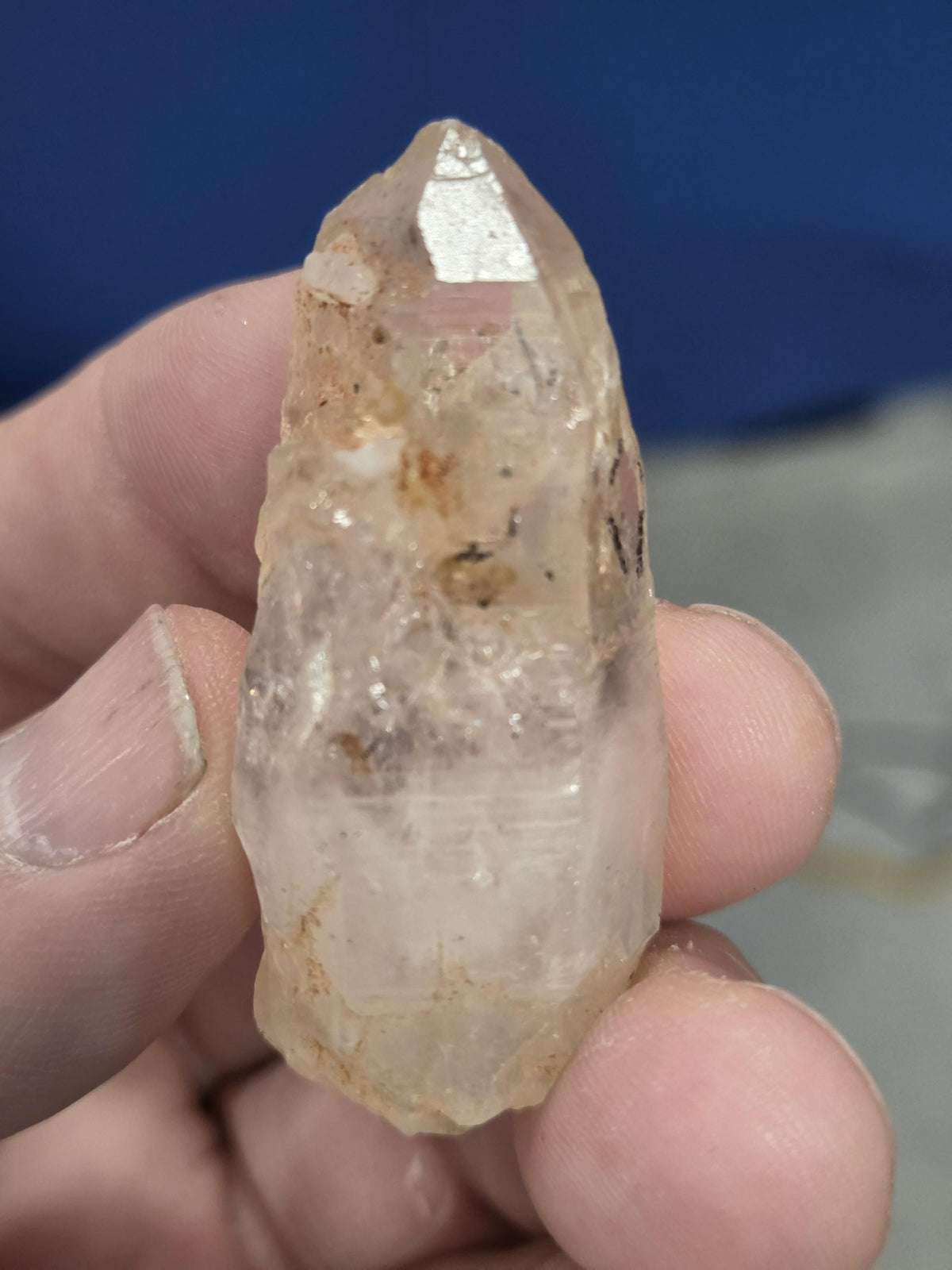 Petroleum Quartz Crystal With Enhydro – Intense Uv Reactive Specimen