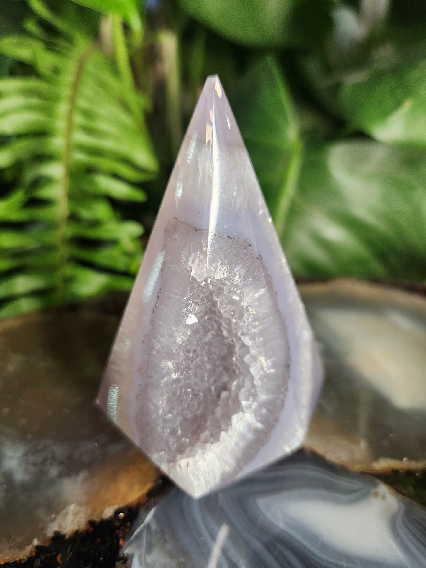 Agate Geode Tower • Diamond Shaped Druzy Point • Natural Quartz Geode • Collector Mineral & Crystal Healing Décor