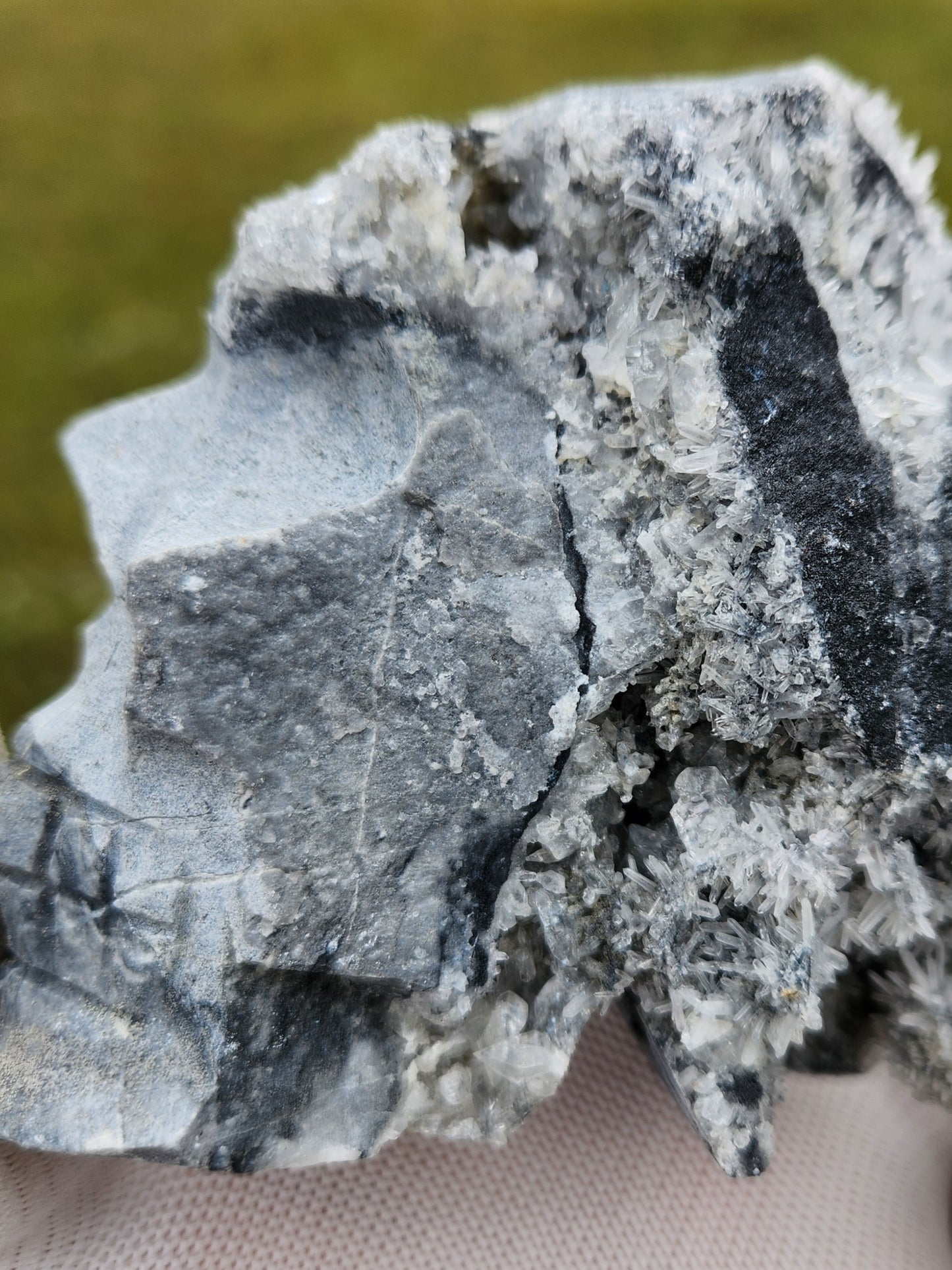 Hand-Carved Quartz Crystal Skull with Druzy Cluster – Unique Tribal Skull, Healing Stone, Spiritual Décor, Gothic Gift.