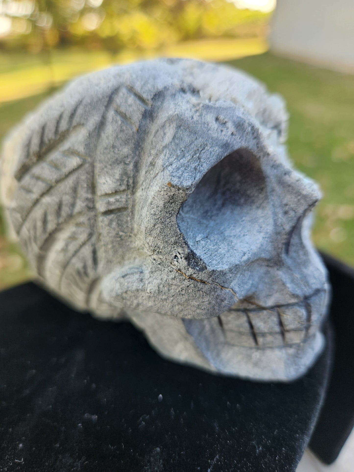 Hand-Carved Quartz Crystal Skull with Druzy Cluster – Unique Tribal Skull, Healing Stone, Spiritual Décor, Gothic Gift.
