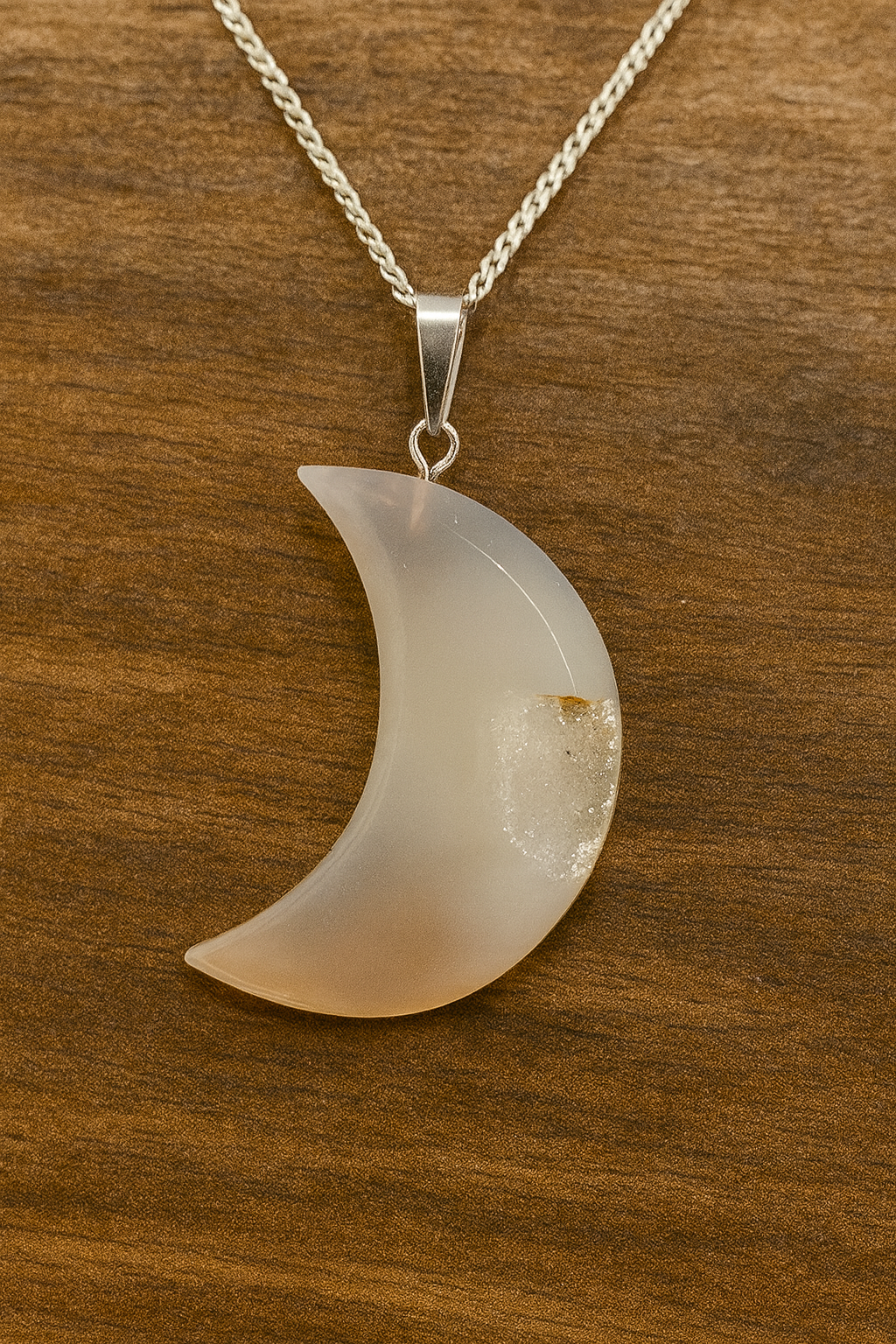 Natural Druzy Agate Crescent Moon Pendant Necklace – Healing Crystal Jewelry, Spiritual Protection