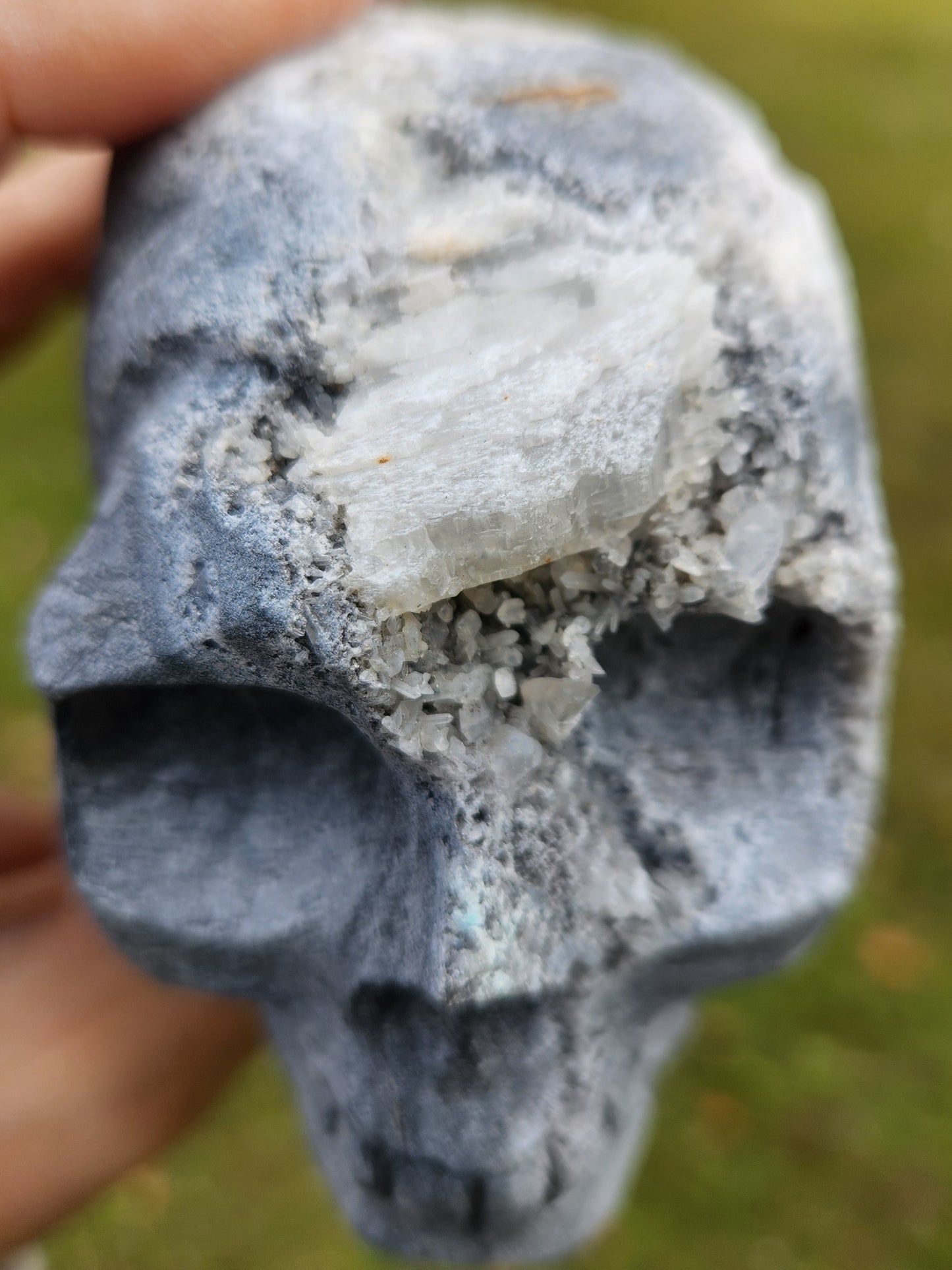 Hand-Carved Quartz Crystal Skull with Druzy Cluster – Unique Tribal Skull, Healing Stone, Spiritual Décor, Gothic Gift.