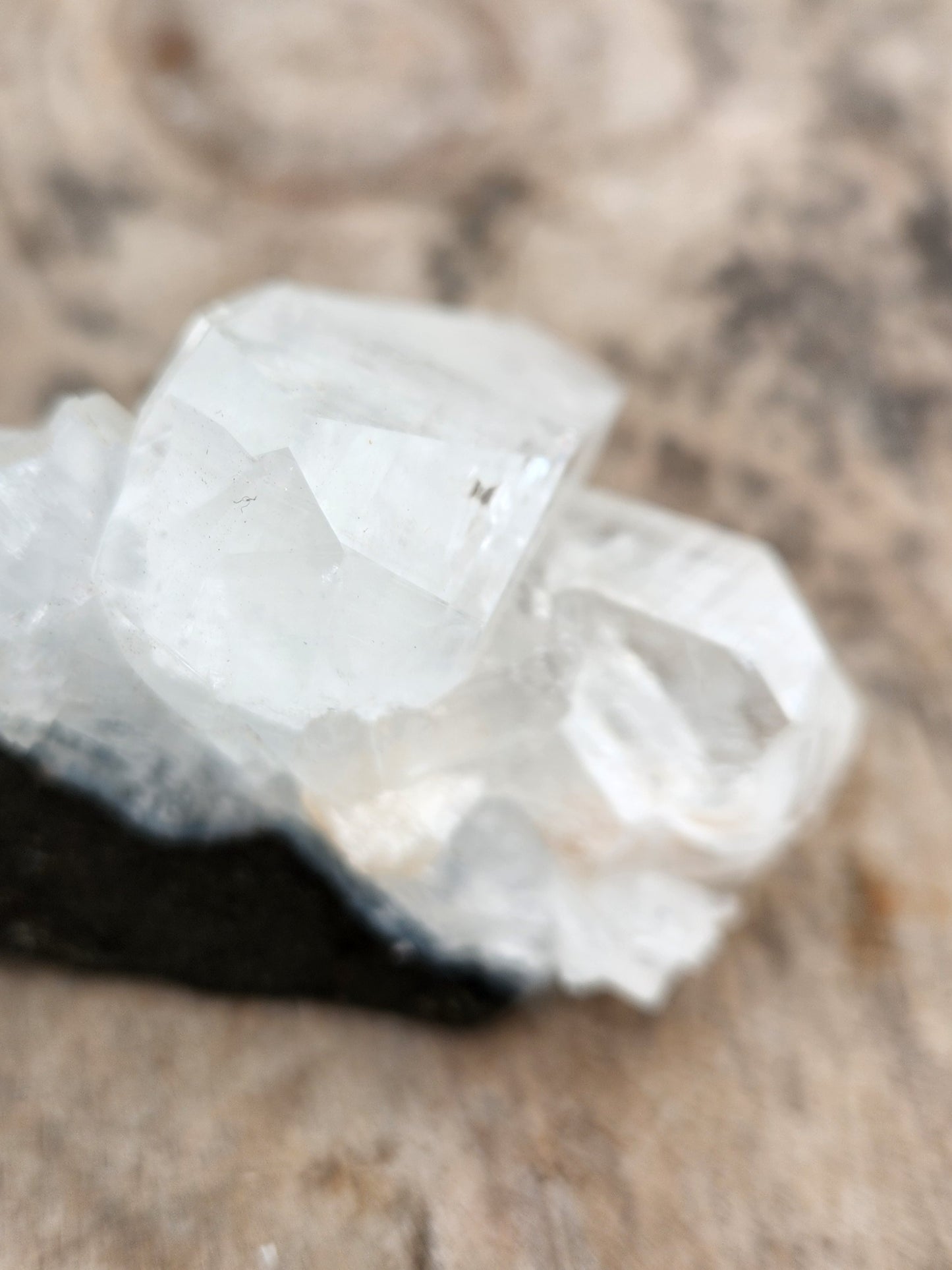 Natural Apophyllite Stilbite Crystal Cluster – High Vibration Druzy Specimen for Healing, Clarity & Spiritual Growth