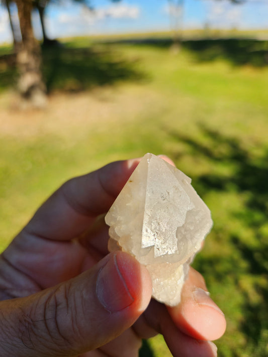 Natural Citrine Crystal Point – Raw Citrine Tower with Golden Hue | Manifestation, Prosperity & Joy Stone | Untreated Citrine | Healing Crystal