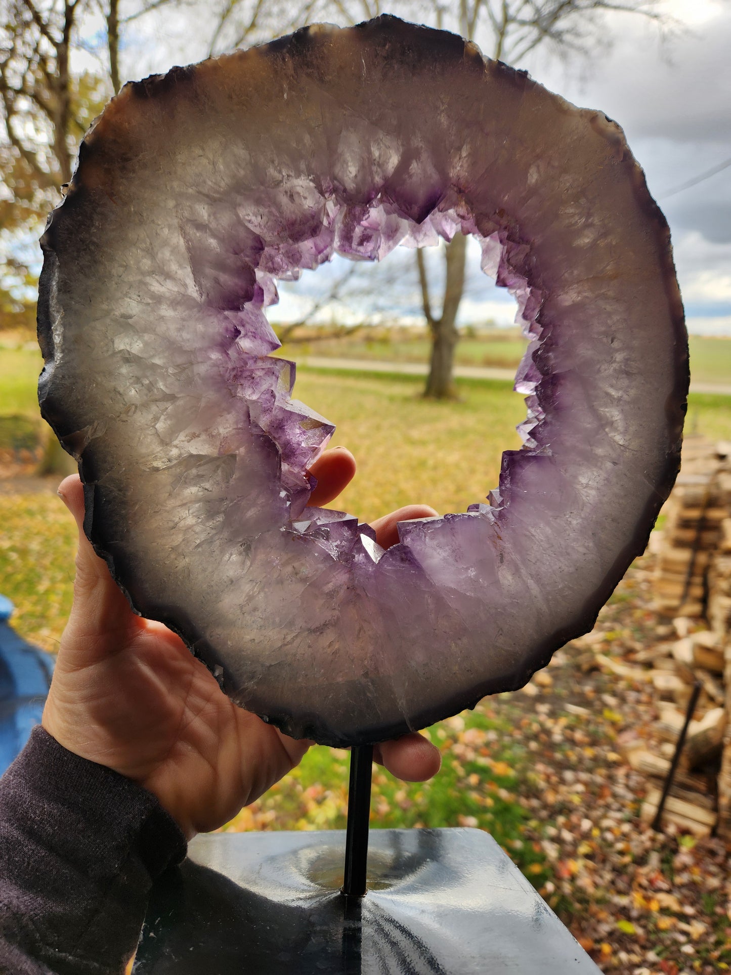 Powerful Amethyst Portal – Gateway to Higher Realms, Calming Serenity & Emotional Balance Crystal