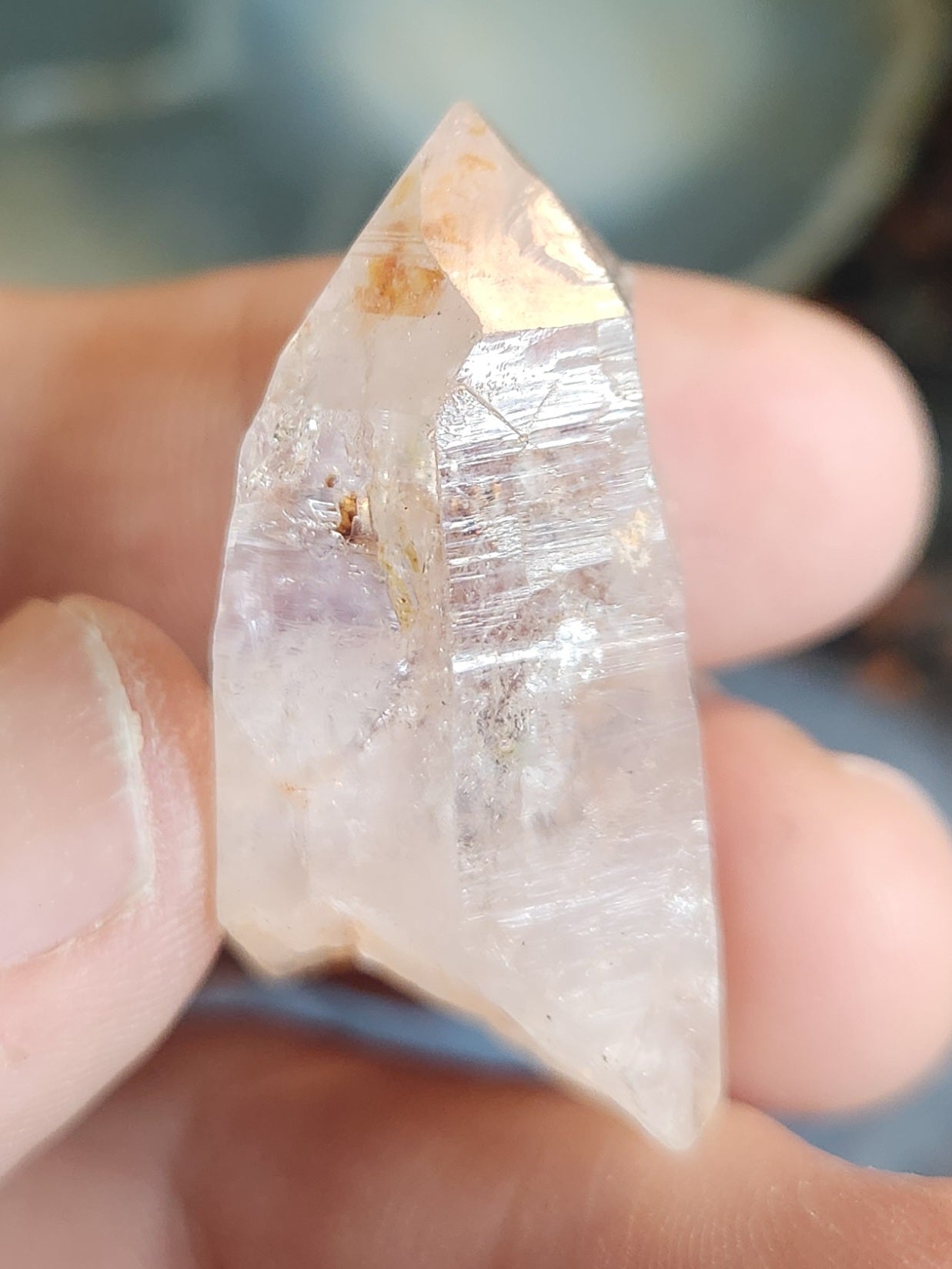 Petroleum Quartz Crystal with Enhydro – Intense UV Reactive Specimen | Collector Mineral & Energy Stone