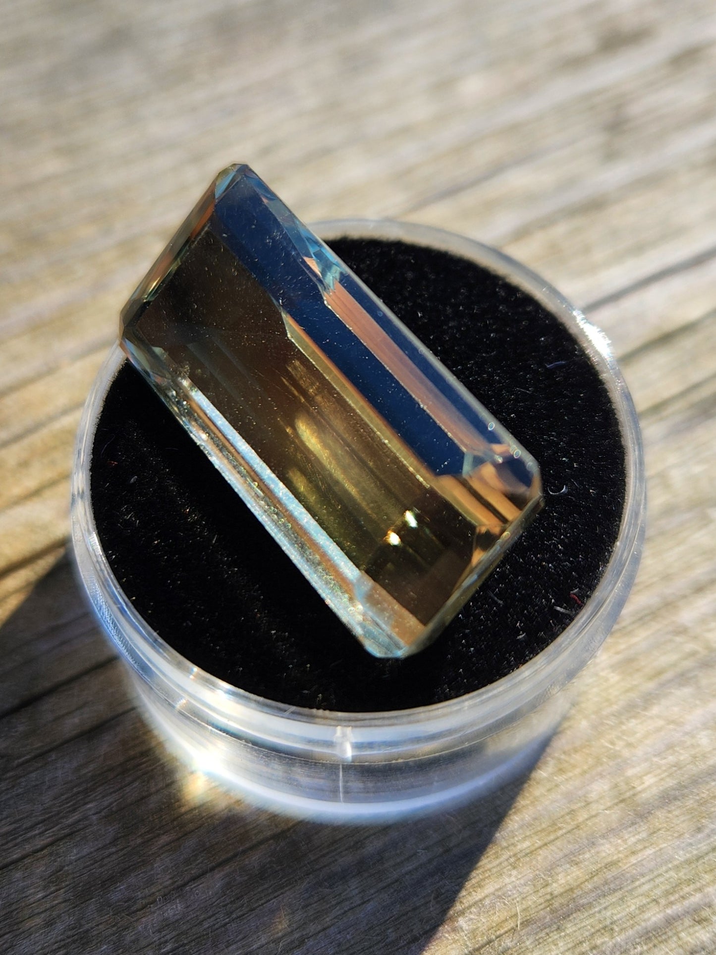 20.27 CT Natural Green Amethyst Gemstone – Octagon Cut Prasiolite from Brazil | Transparent Mint-Green Collector Gem & Jewelry Stone