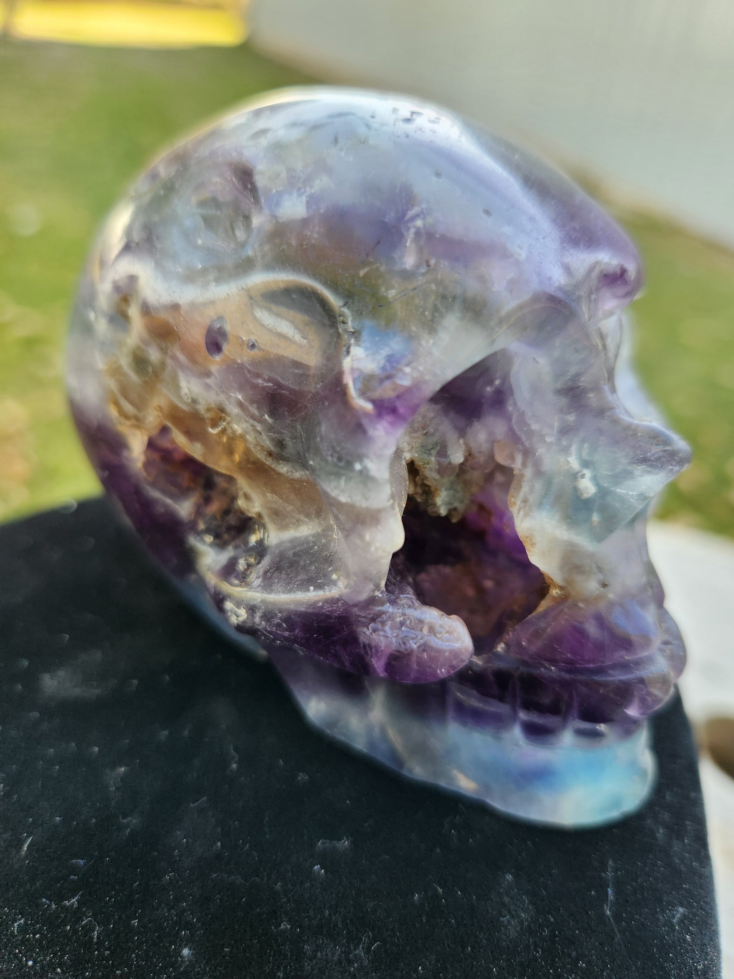Natural Fluorite Druzy Crystal Skull – Hand-Carved Healing Stone, Spiritual Décor, Meditation Tool, Unique Metaphysical Gift