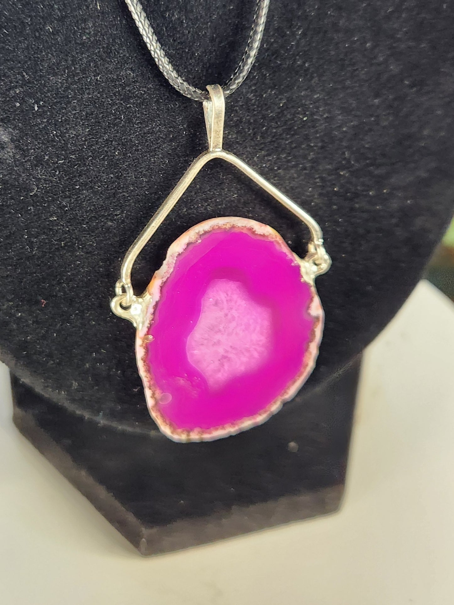 Pink Agate Slice Necklace, Dyed Agate Druzy Pendant, Natural Agate Slab Crystal Jewelry, Boho Stone Necklace