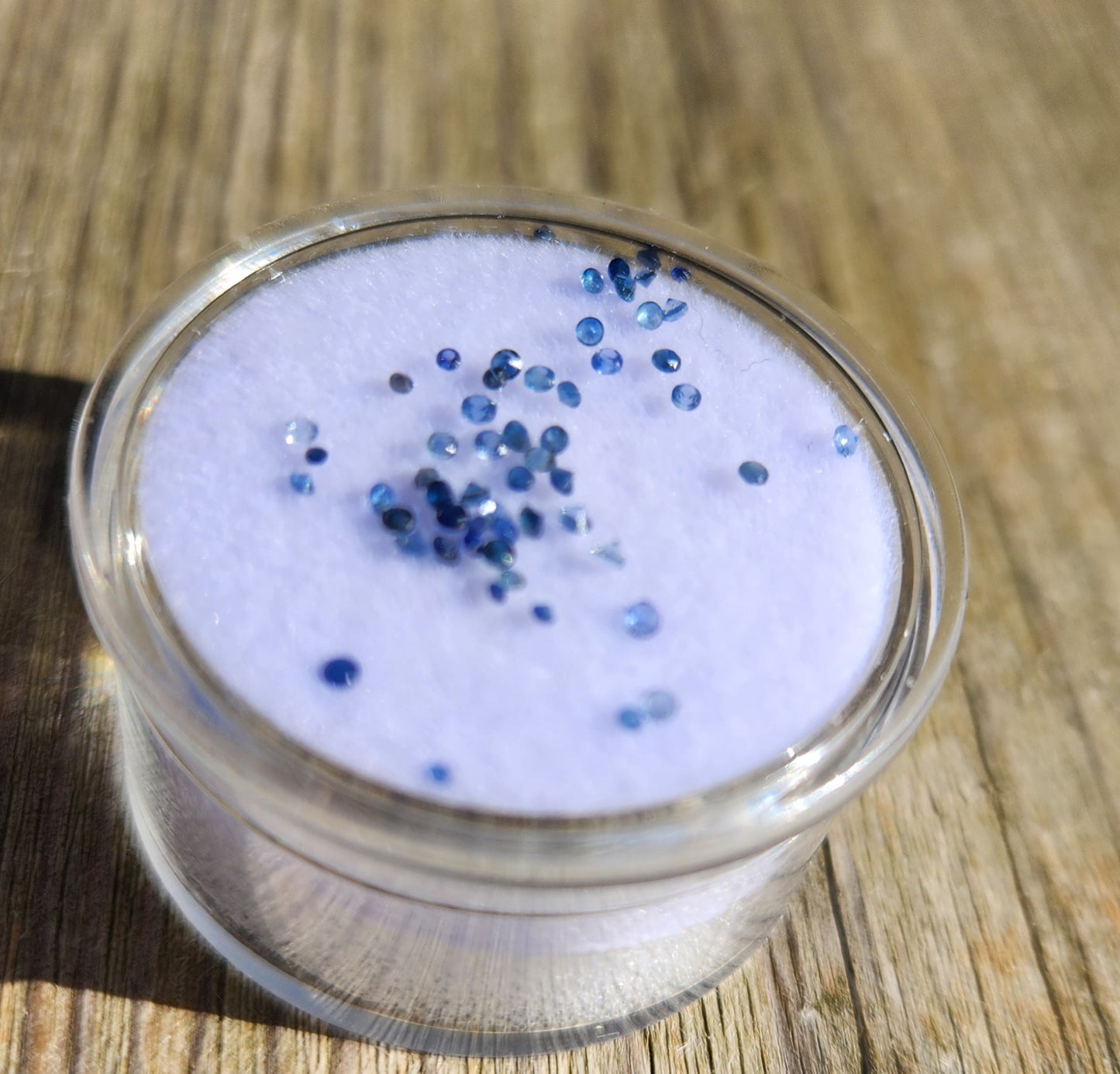 Lot of Genuine Faceted Natural Blue Sapphires (0.9–1.1 mm) – Untreated Gemstones for Jewelry Making, Fine Inlay, or Collectors – Deep Royal Blue Sapphire Gems