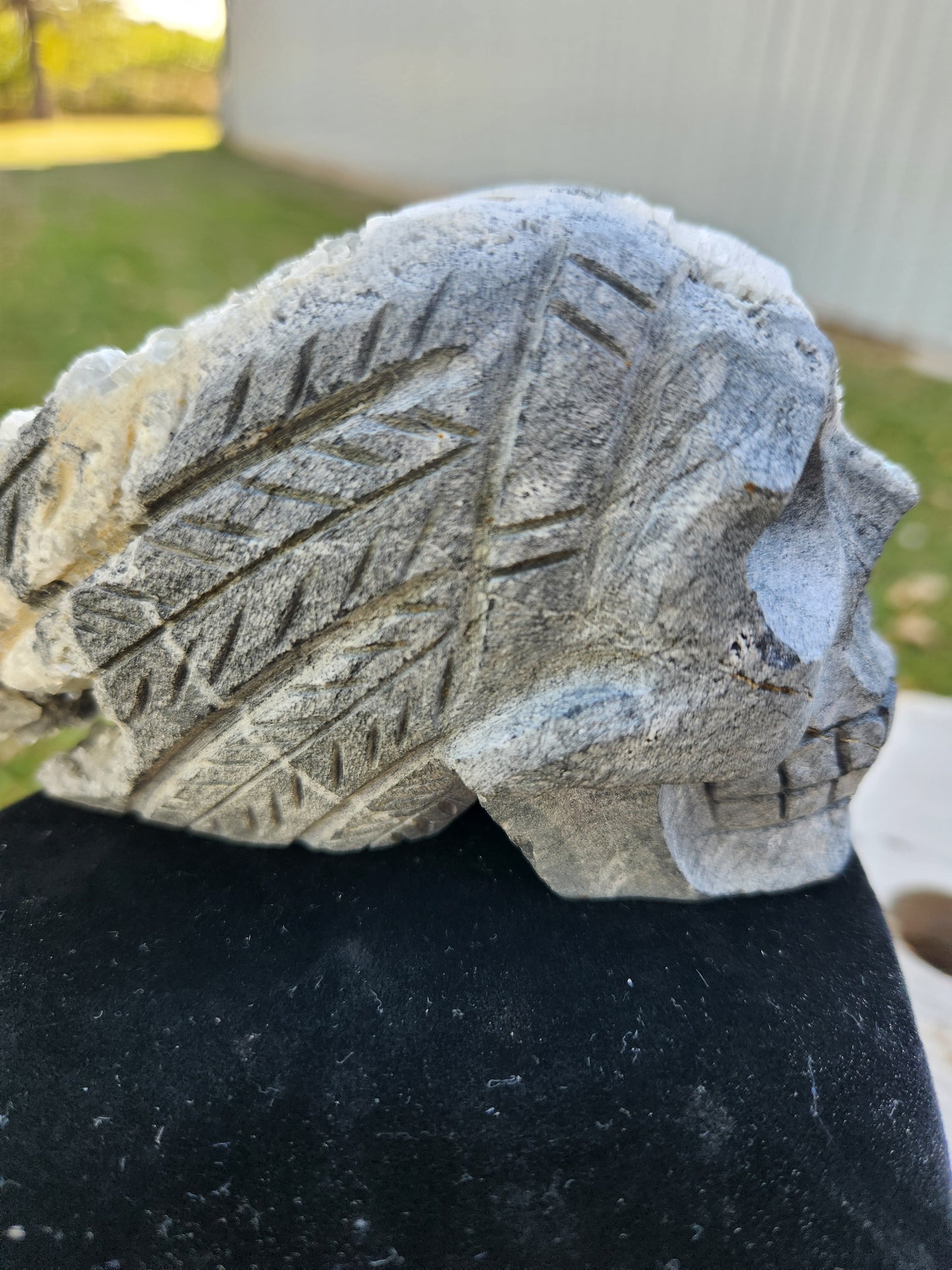 Hand-Carved Quartz Crystal Skull with Druzy Cluster – Unique Tribal Skull, Healing Stone, Spiritual Décor, Gothic Gift.
