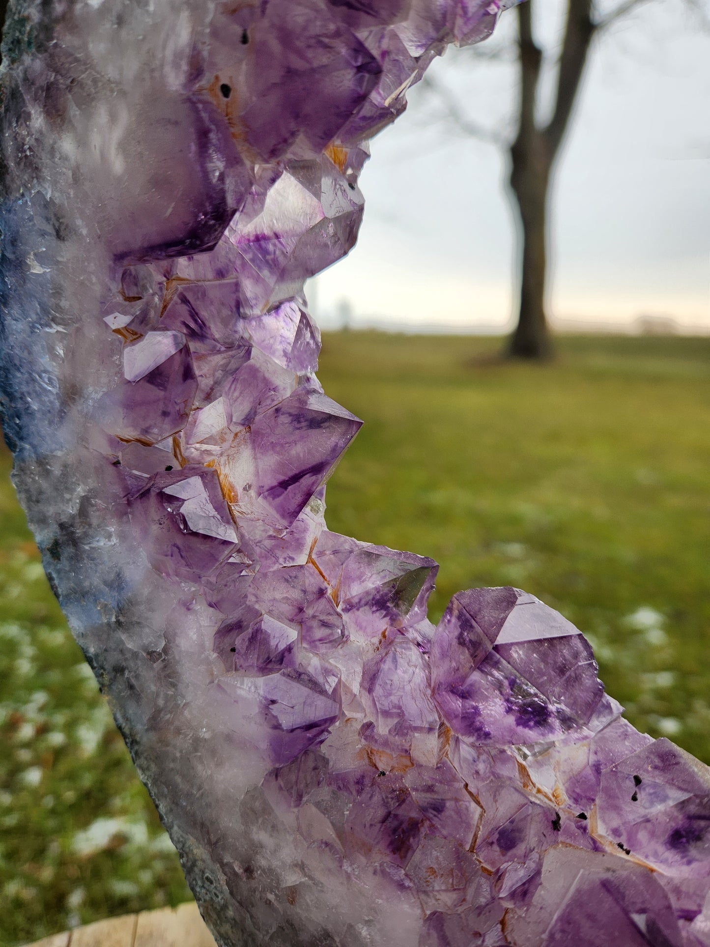 Powerful Amethyst Portal – Gateway to Higher Realms, Calming Serenity & Emotional Balance Crystal